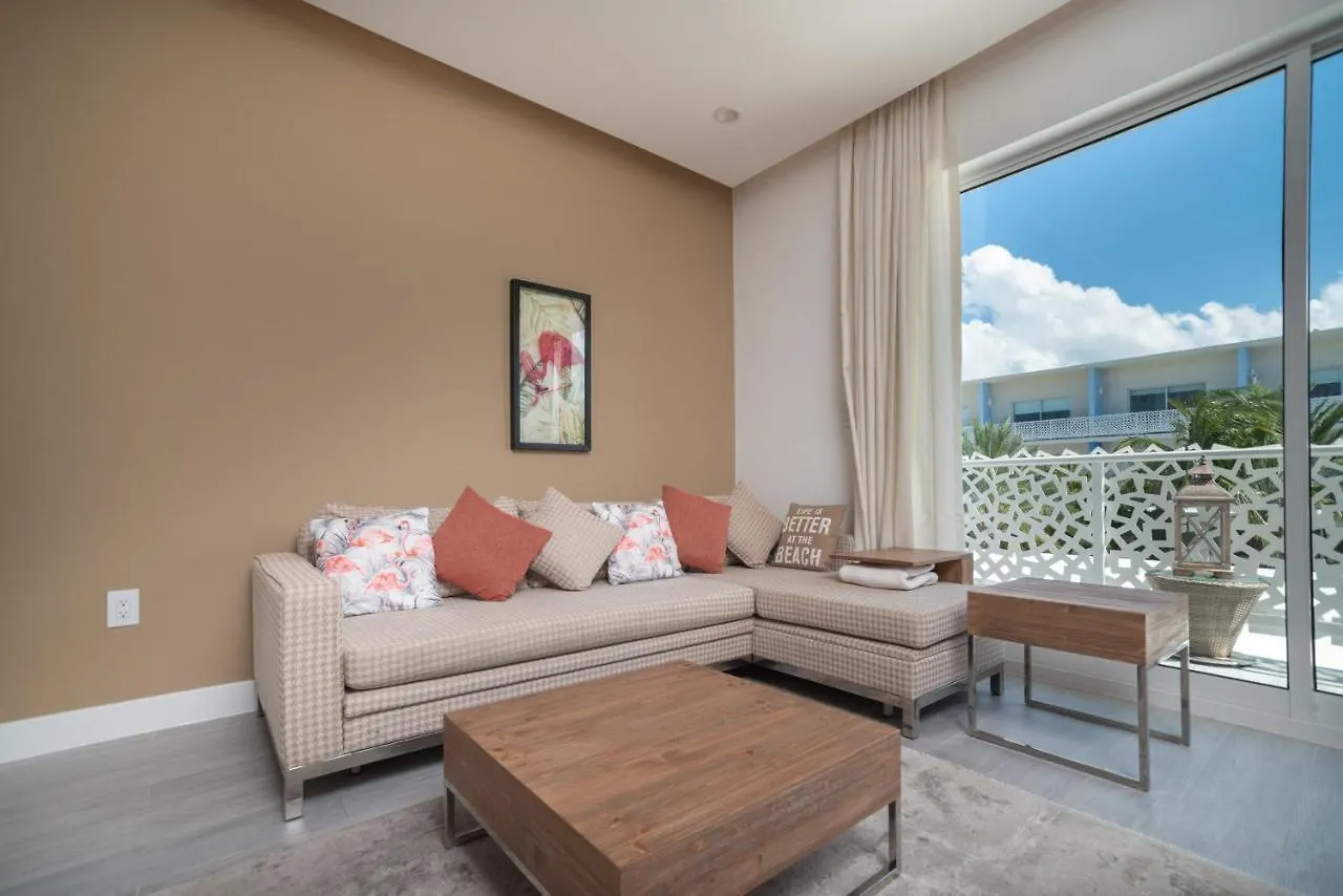 Luxury 1 Bed Apartment Near Seven Mile Beach At The Grove - Villa Flamingo Haven West Bay