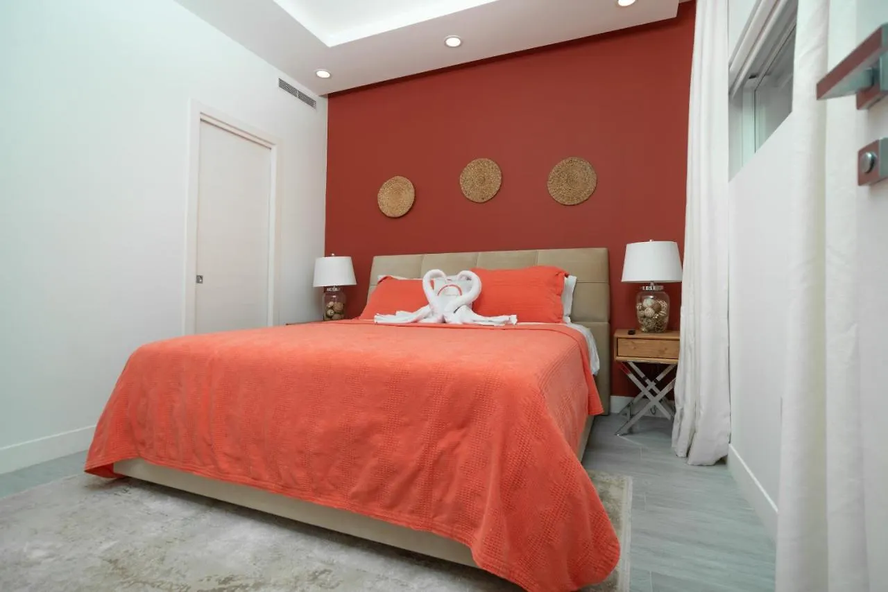 Luxury 1 Bed Apartment Near Seven Mile Beach At The Grove - Villa Flamingo Haven West Bay 0*,