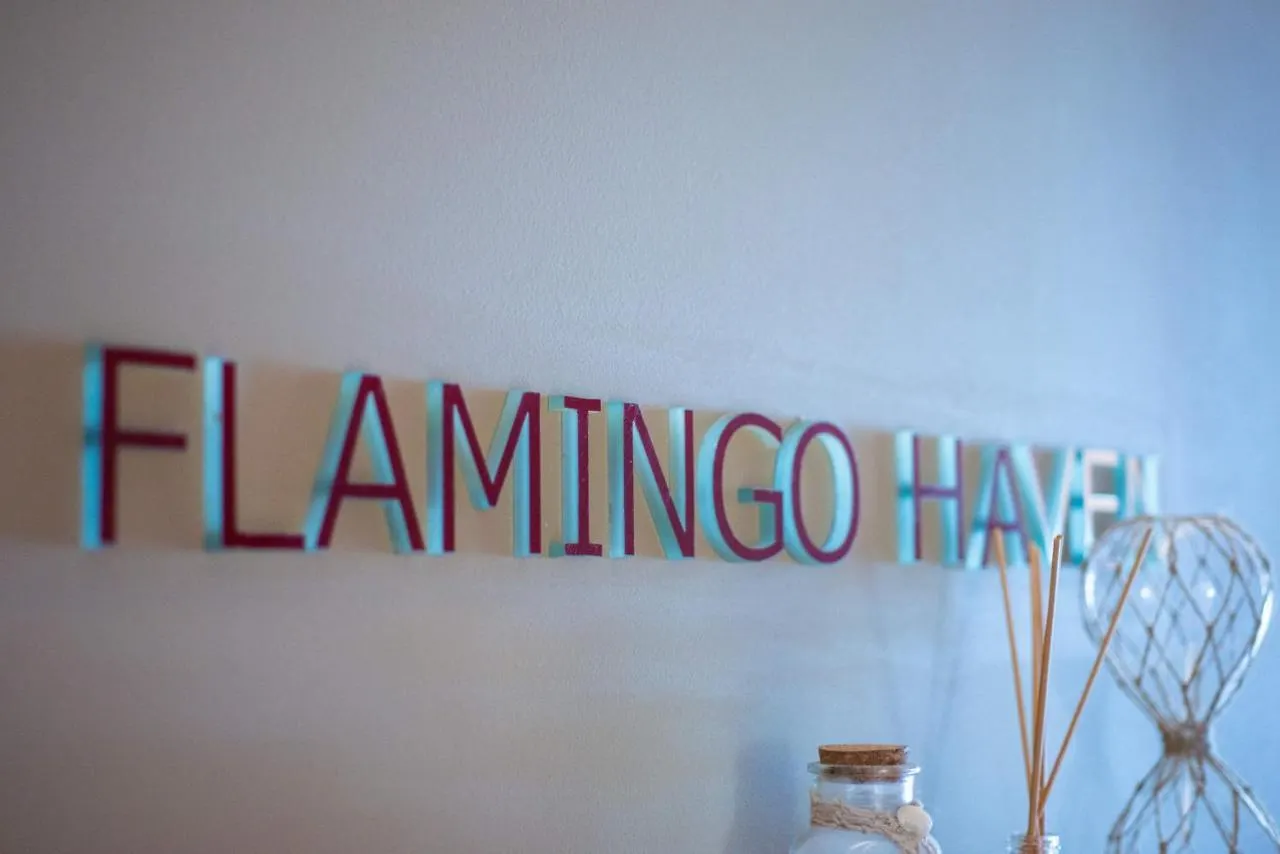 Luxury 1 Bed Apartment Near Seven Mile Beach At The Grove - Villa Flamingo Haven West Bay Isole Cayman